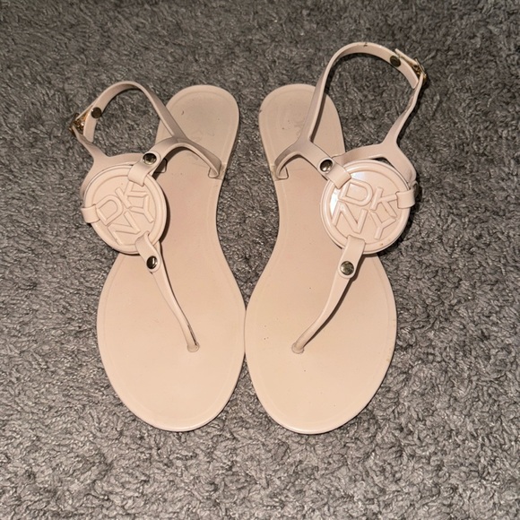 Dkny Shoes - Beige DKNY THONG SLIPPERS